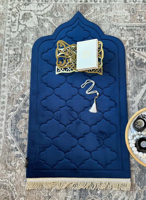 Kids Luxury Padded Anti Slip Moroccan Prayer Mat – Soft Islamic Rug with Carrying Case
